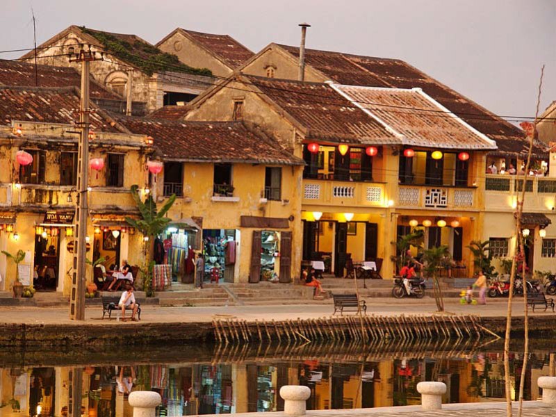 Tours in Centre Vietnam (Hue-Danang-Hoian)